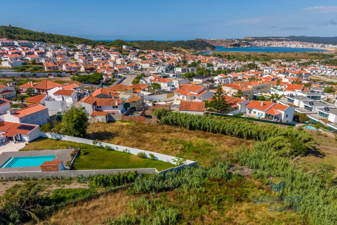 Terreno para Venda em Tornada e Salir do Porto Foto 12