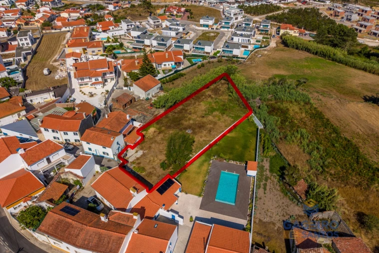 Terreno para Venda em Tornada e Salir do Porto Foto 4