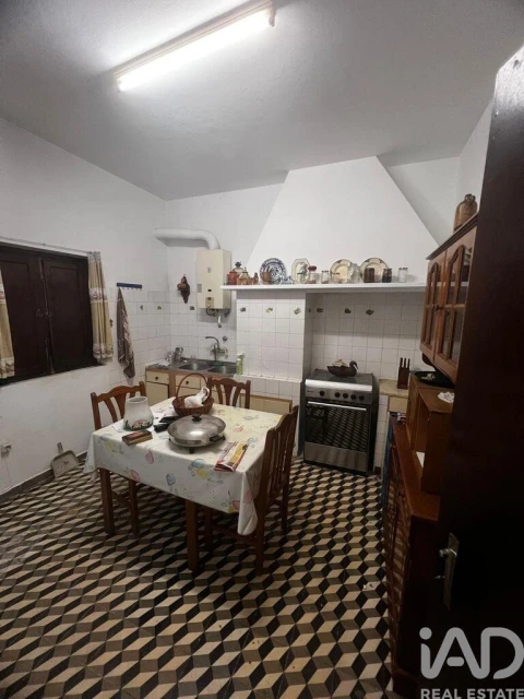 Moradia T2 para Venda em São Teotónio