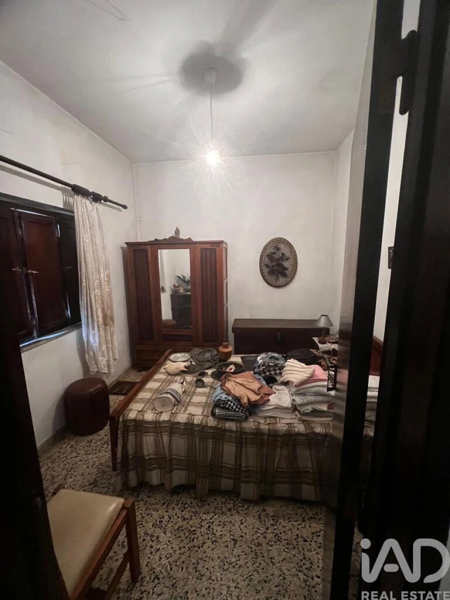 Moradia T2 para Venda em São Teotónio Foto 3