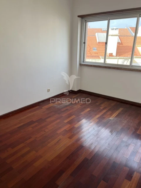 Apartamento T2 para Venda em Falagueira-Venda Nova