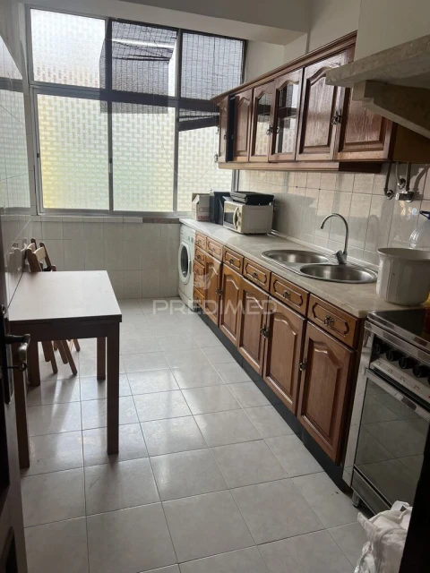 Apartamento T2 para Venda em Falagueira-Venda Nova