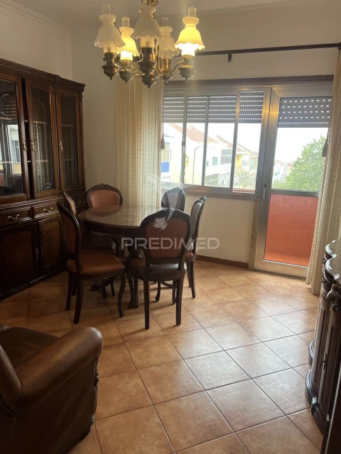 Apartamento T2 para Venda em Falagueira-Venda Nova