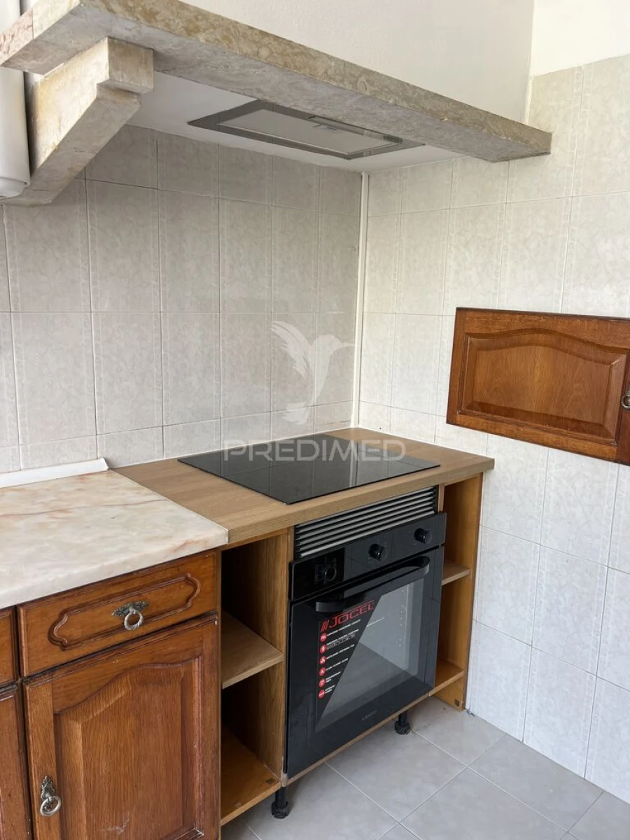 Apartamento T2 para Venda em Falagueira-Venda Nova Foto 7