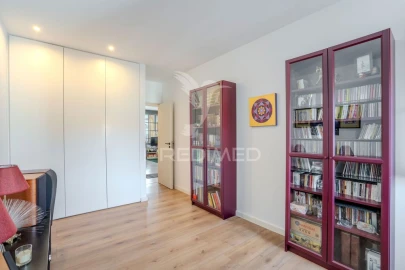 Apartamento T2 para Venda em Carnaxide e Queijas