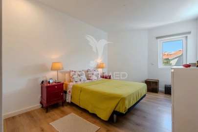Apartamento T2 para Venda em Carnaxide e Queijas