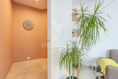 Apartamento T2 para Venda em Carnaxide e Queijas