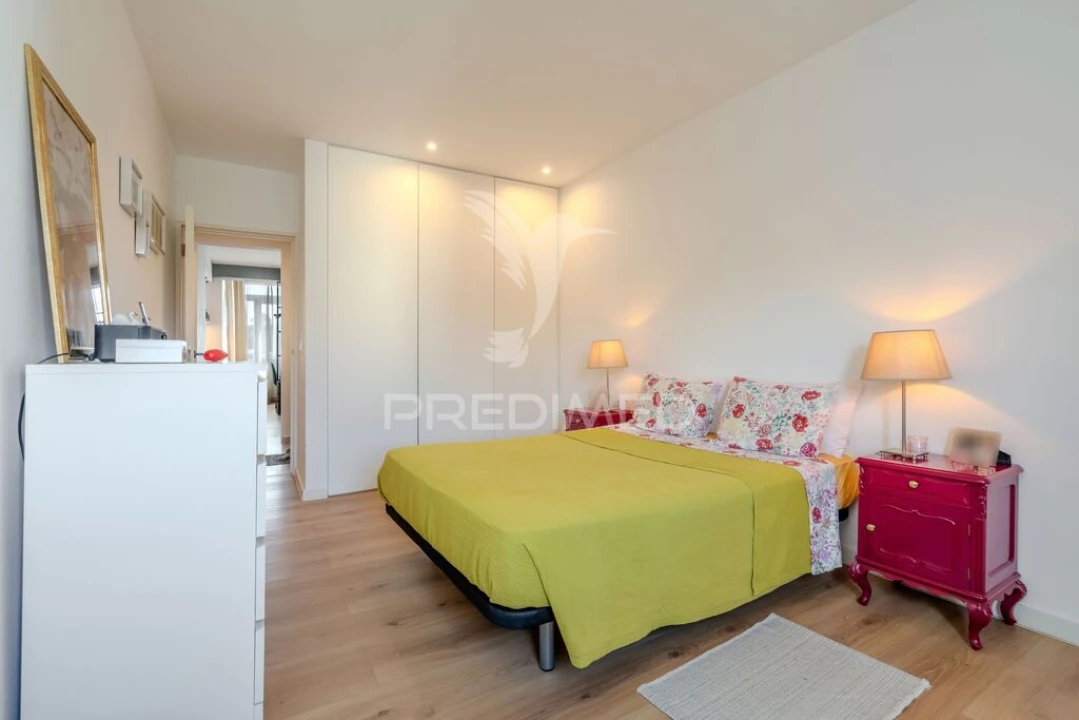 Apartamento T2 para Venda em Carnaxide e Queijas Foto 17