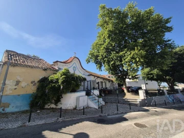 Prédio para Venda em Amora