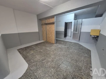 Prédio para Venda em Amora