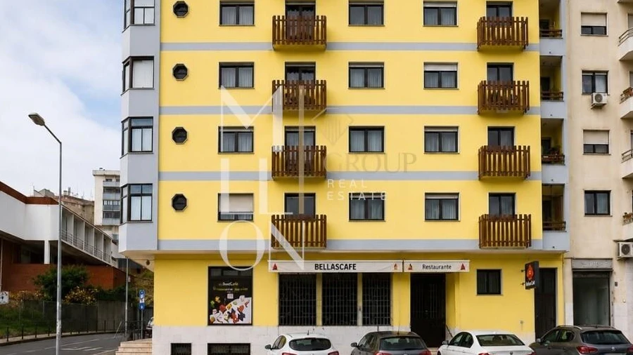 Negócio para Trespasse em Queluz e Belas