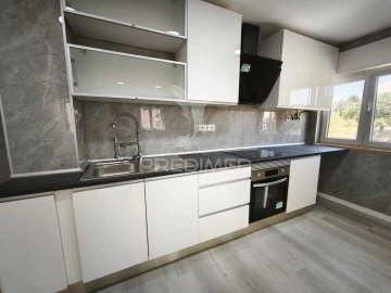 Apartamento T2 para Venda em Corroios