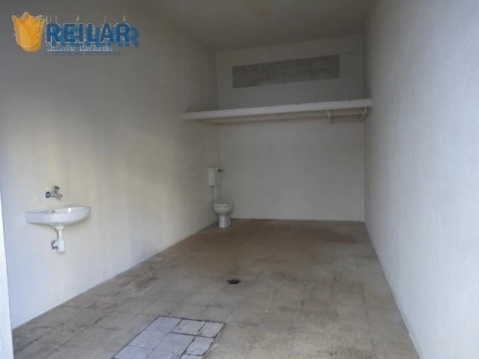 Garagem para Arrendamento em Santa Iria de Azoia, São João da Talha e Bobadela Foto 1