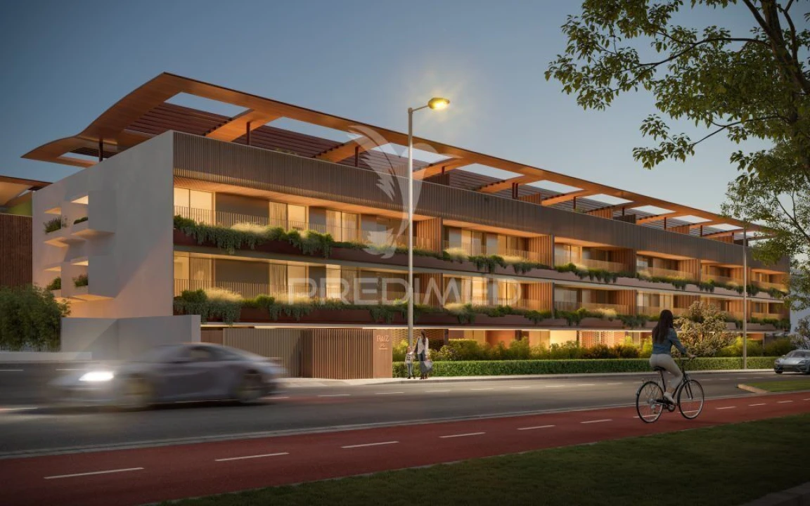 Apartamento T3 para Venda em Aldoar, Foz do Douro e Nevogilde Foto 1