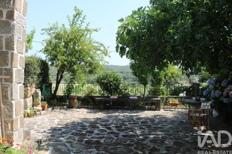 Moradia T3 para Venda em Bouçoães Foto 4