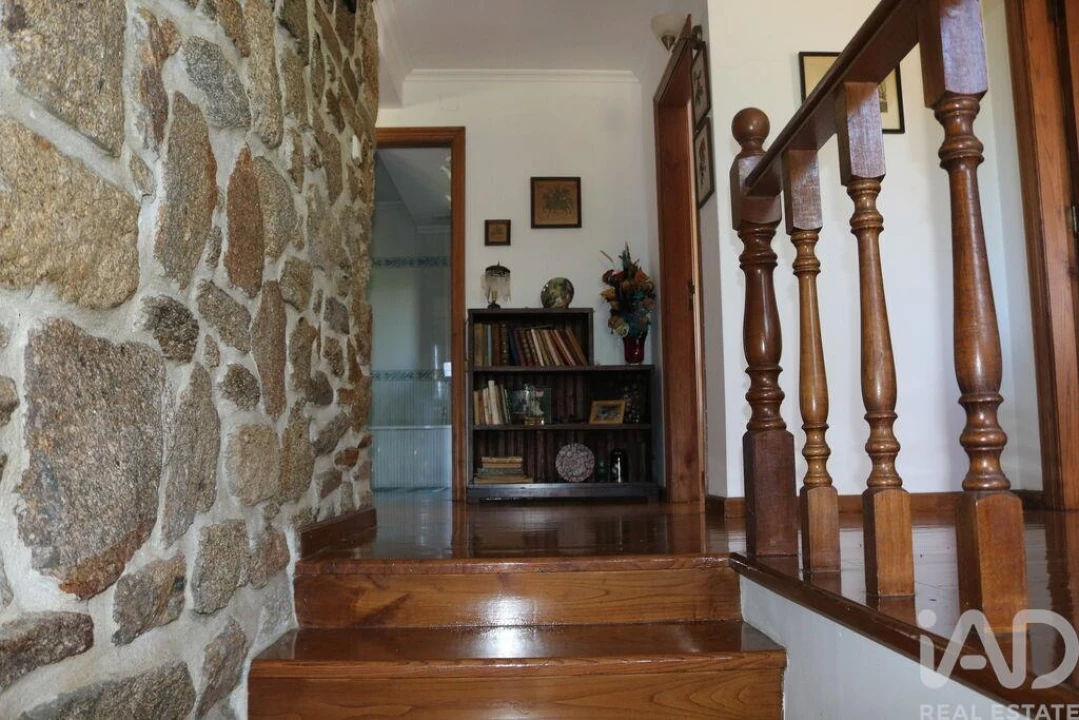 Moradia T3 para Venda em Bouçoães Foto 32