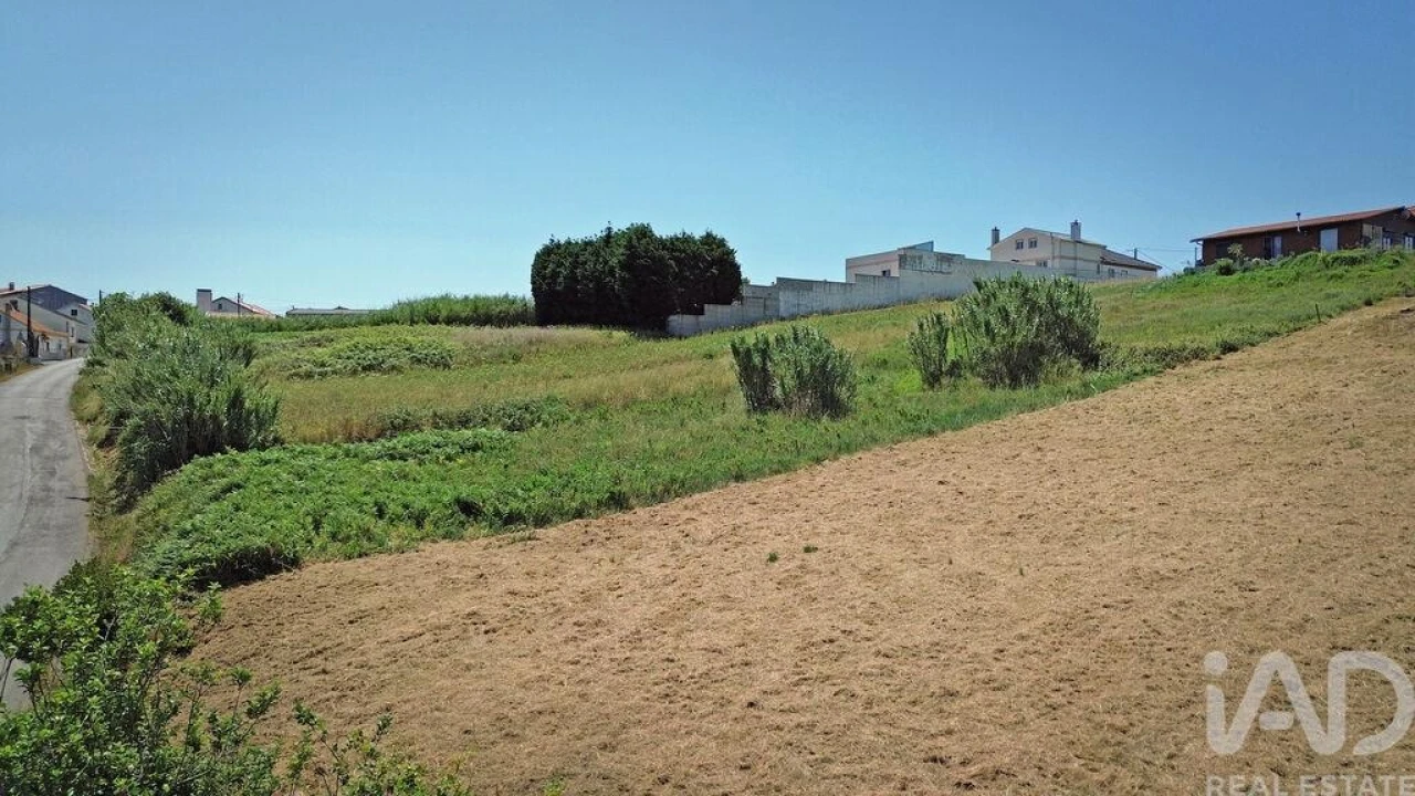 Terreno para Venda em Alfeizerão Foto 1