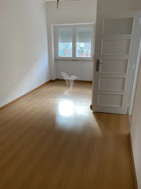 Apartamento T2 para Venda em Mina de Água