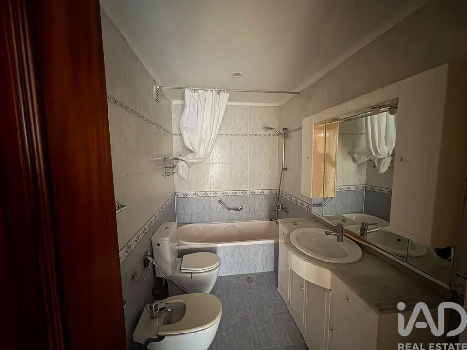 Apartamento T3 para Arrendamento em Quinta do Anjo Foto 17