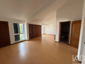 Apartamento T3 para Arrendamento em Quinta do Anjo