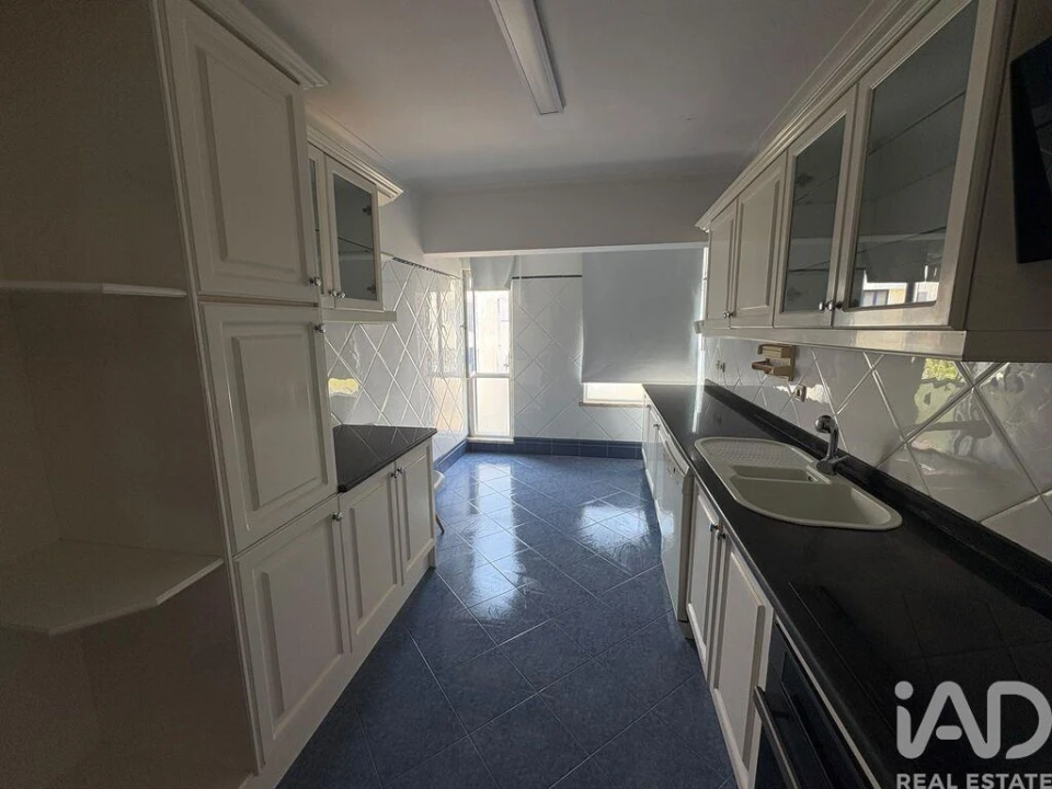 Apartamento T3 para Arrendamento em Quinta do Anjo Foto 1