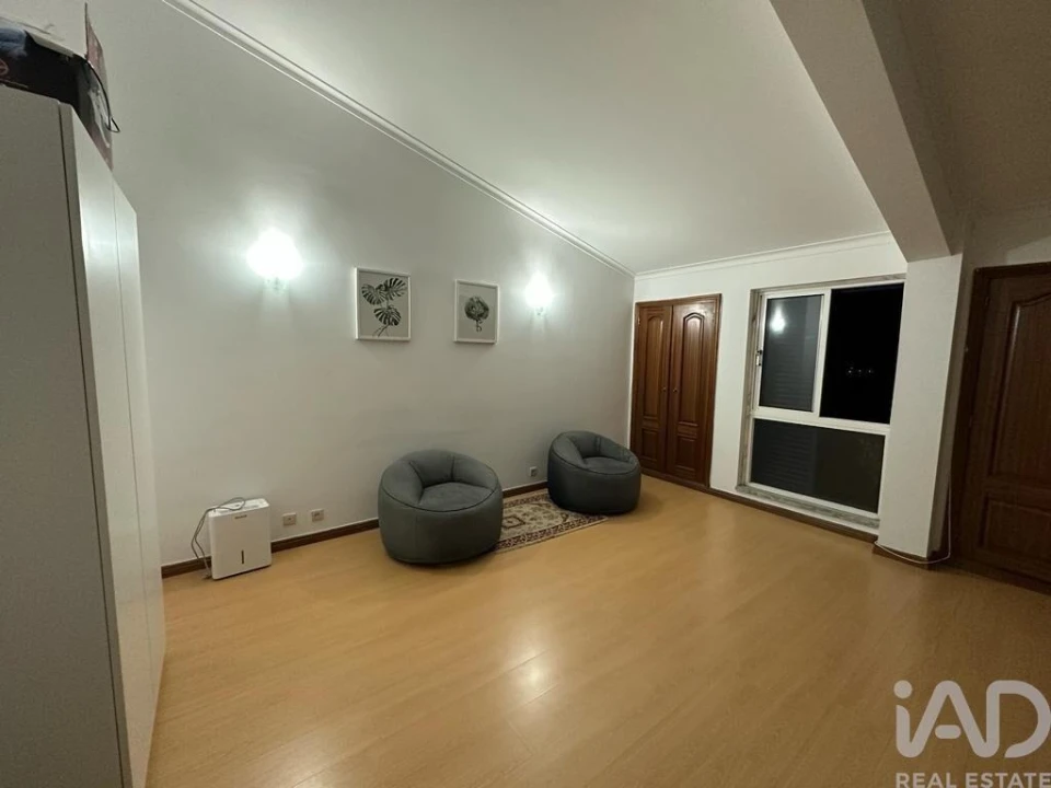 Apartamento T3 para Arrendamento em Quinta do Anjo Foto 10