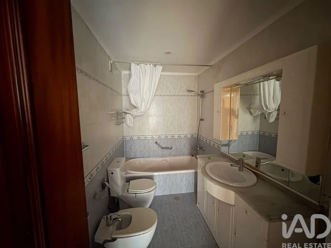 Apartamento T3 para Arrendamento em Quinta do Anjo Foto 17