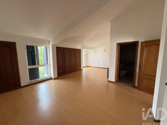 Apartamento T3 para Arrendamento em Quinta do Anjo Foto 12