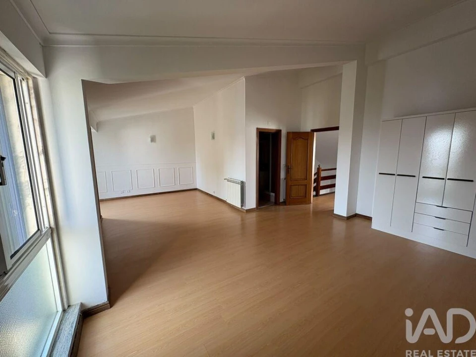 Apartamento T3 para Arrendamento em Quinta do Anjo Foto 14