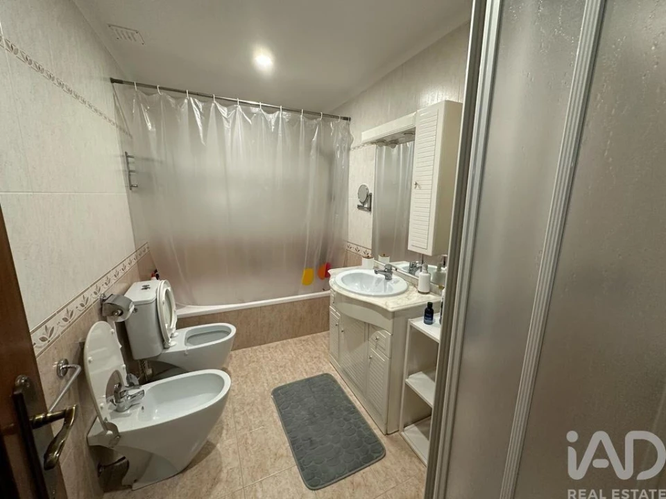 Apartamento T3 para Arrendamento em Quinta do Anjo Foto 8