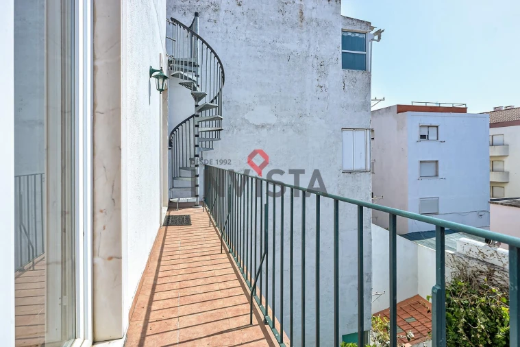 Moradia T4 para Venda em Vila Franca de Xira Foto 38