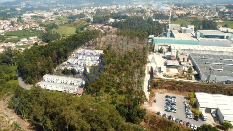 Terreno para Venda em Santo Tirso, Couto (Santa Cristina e São Miguel) e Burgães