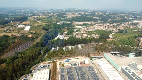 Terreno para Venda em Santo Tirso, Couto (Santa Cristina e São Miguel) e Burgães