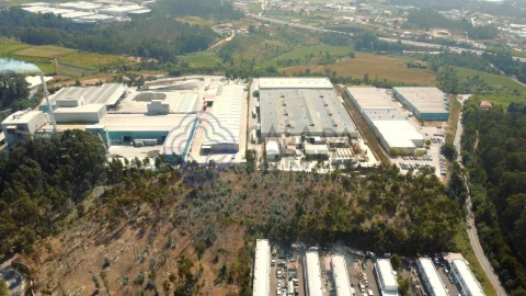 Terreno para Venda em Santo Tirso, Couto (Santa Cristina e São Miguel) e Burgães