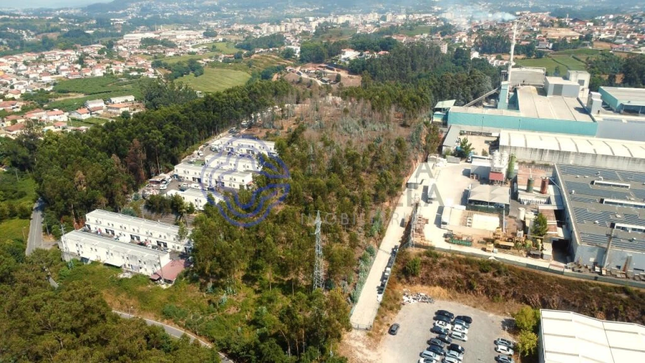 Terreno para Venda em Santo Tirso, Couto (Santa Cristina e São Miguel) e Burgães Foto 8