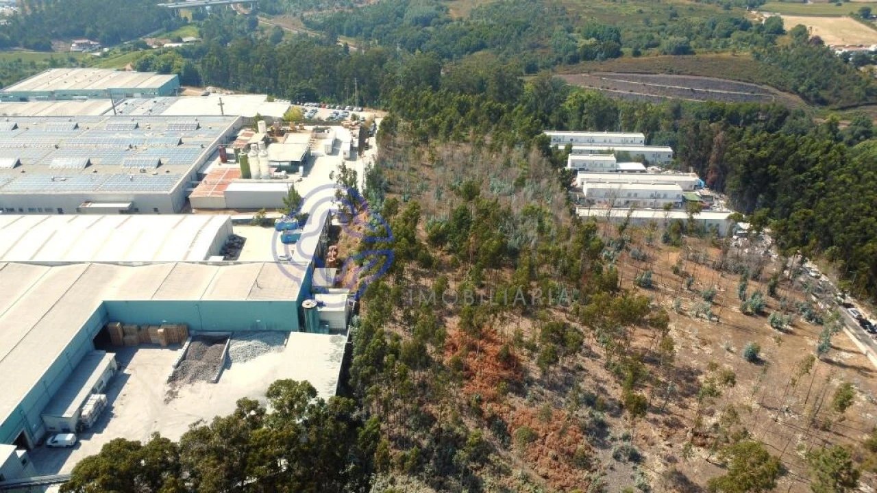 Terreno para Venda em Santo Tirso, Couto (Santa Cristina e São Miguel) e Burgães Foto 9
