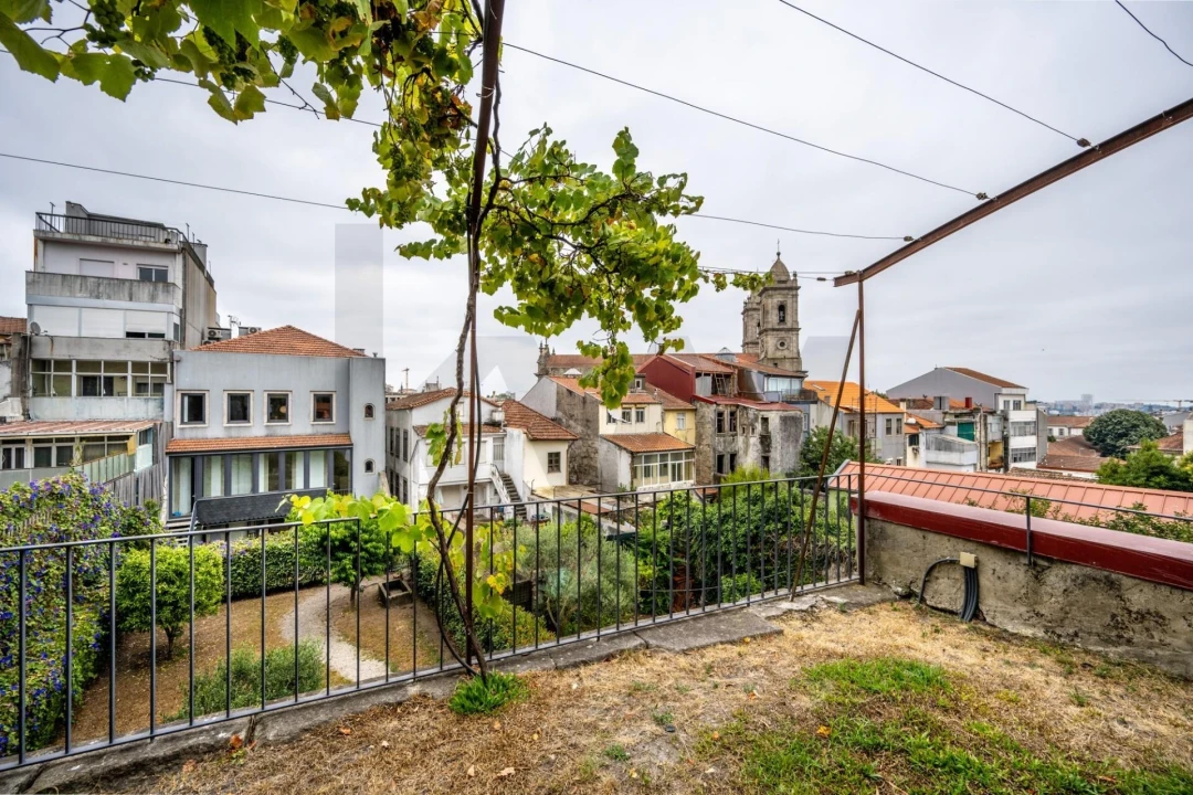 Apartamento T2 para Arrendamento em Cedofeita, Santo Ildefonso, Sé, Miragaia, São Nicolau e Vitória Foto 26