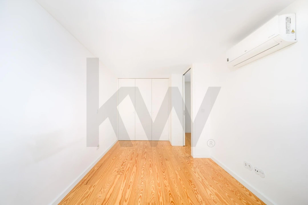 Apartamento T2 para Arrendamento em Cedofeita, Santo Ildefonso, Sé, Miragaia, São Nicolau e Vitória Foto 15