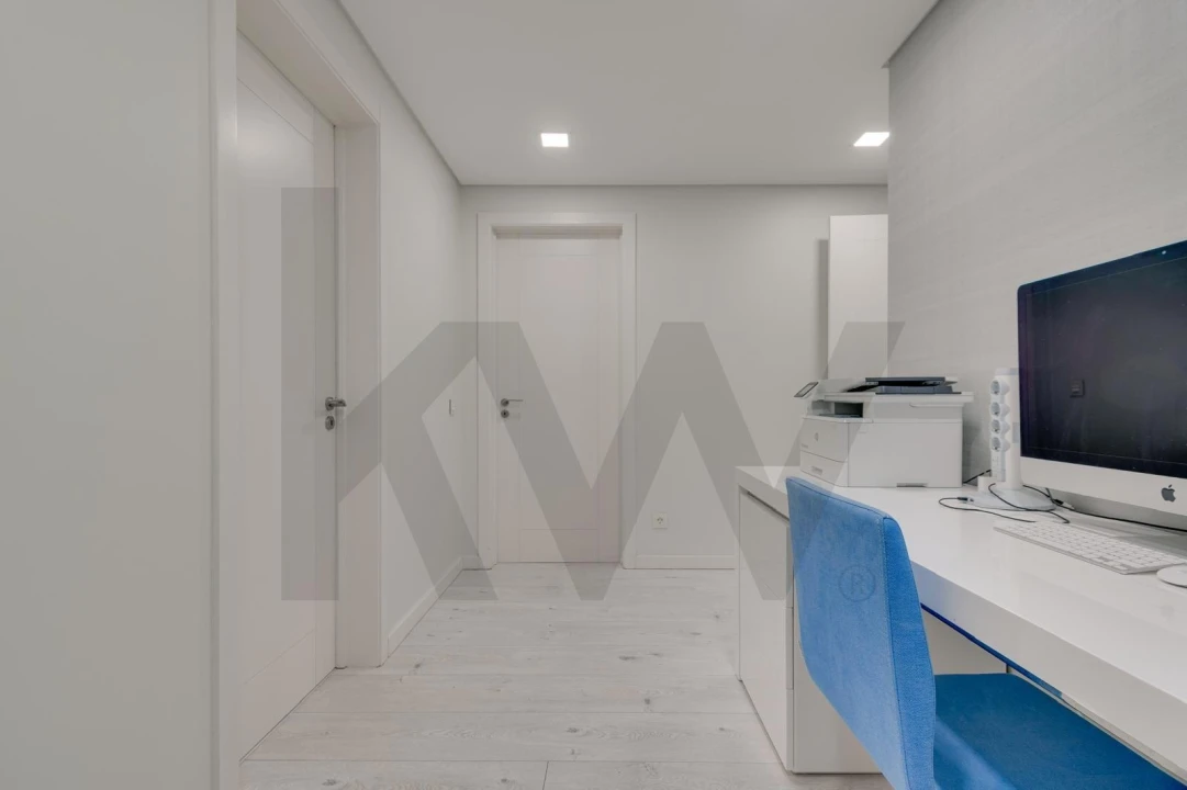 Apartamento T3 para Venda em Sacavém e Prior Velho Foto 42