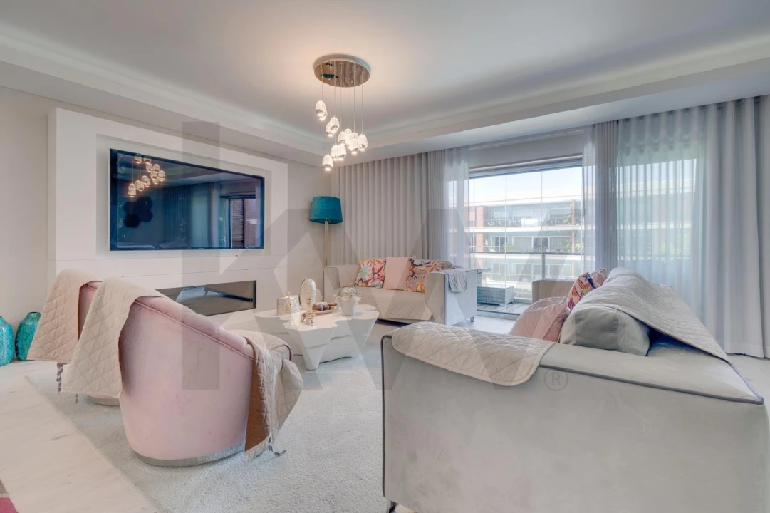 Apartamento T3 para Venda em Sacavém e Prior Velho Foto 17