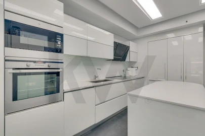 Apartamento T3 para Venda em Sacavém e Prior Velho