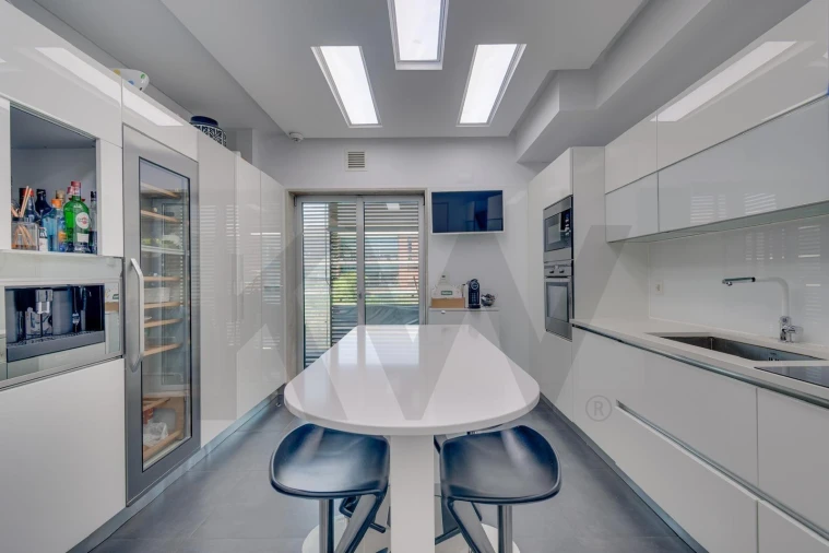 Apartamento T3 para Venda em Sacavém e Prior Velho Foto 36