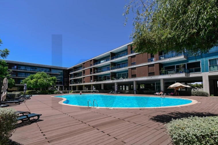 Apartamento T3 para Venda em Sacavém e Prior Velho Foto 45