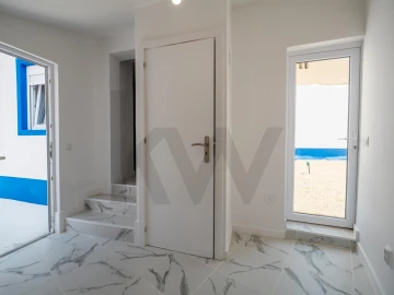 Moradia T1 para Venda em Lamas e Cercal