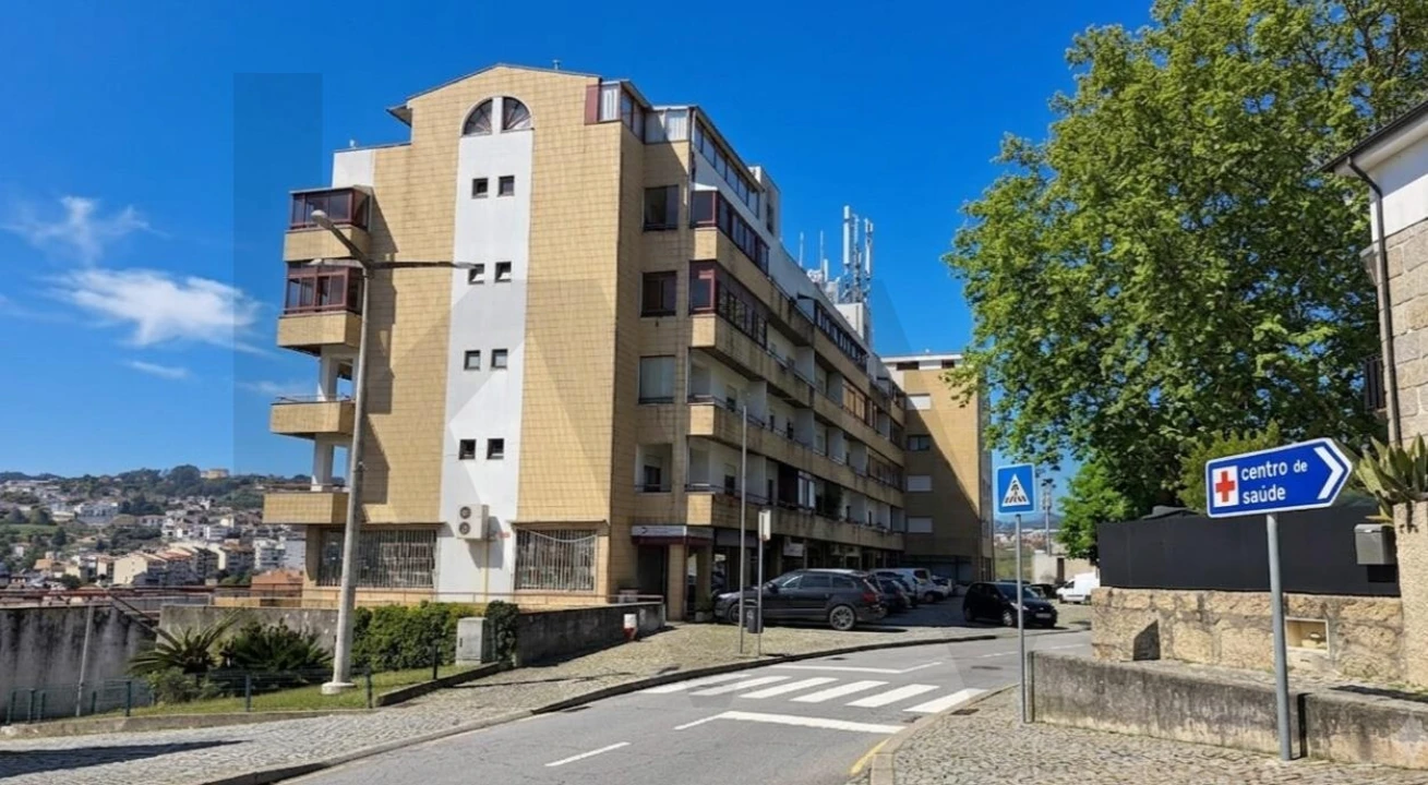 Apartamento T2 para Venda em Amarante (São Gonçalo), Madalena, Cepelos e Gatão Foto 1