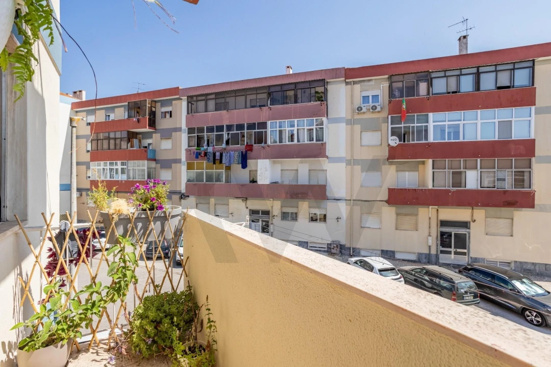 Apartamento T2 para Venda em Seixal, Arrentela e Aldeia de Paio Pires Foto 14