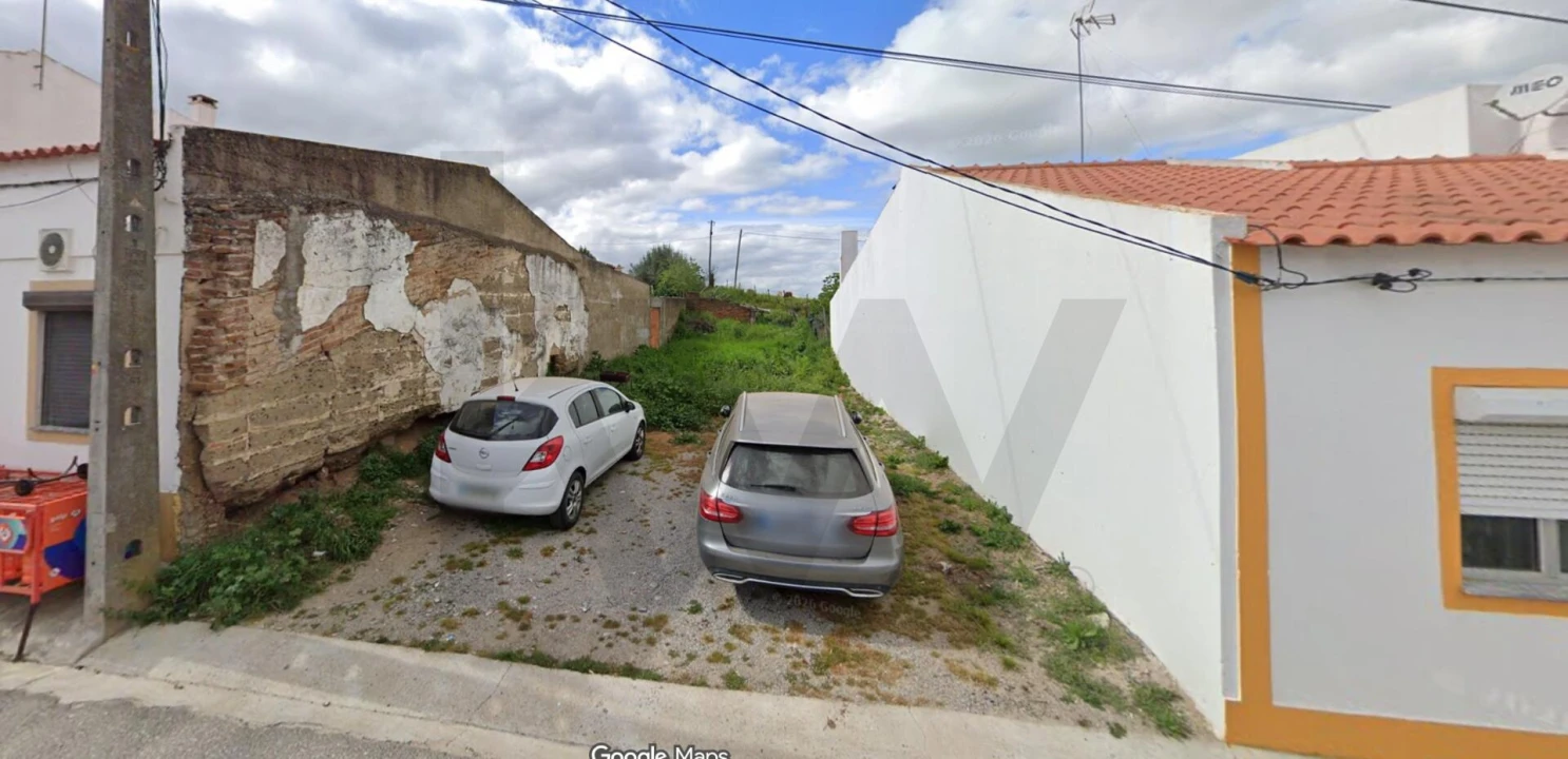 Terreno para Venda em Figueira dos Cavaleiros Foto 1