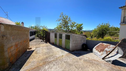 Moradia T3 para Venda em Enxames