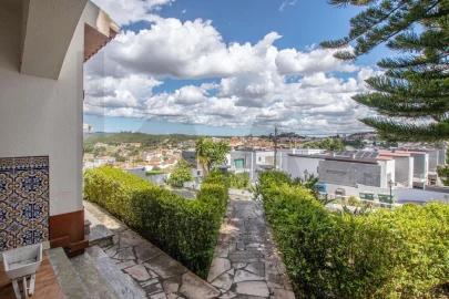 Moradia T4 para Venda em Santa Maria, São Pedro e Matacães