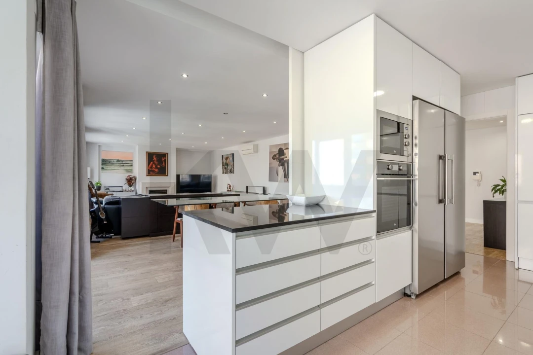Apartamento T3 para Venda em Carnaxide e Queijas Foto 10